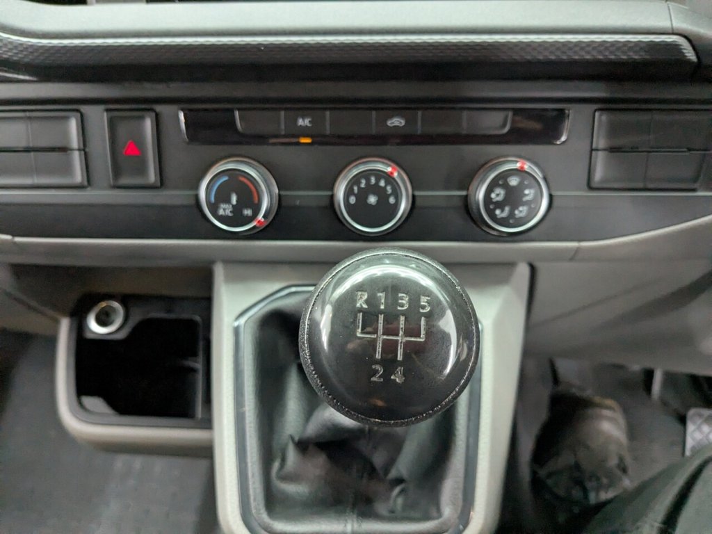 Used Volkswagen Transporter 2022 for sale - 77192893: Photo 20