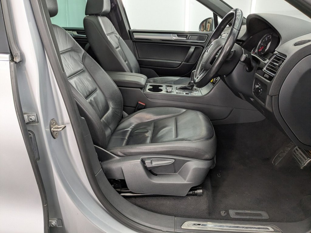 Used Volkswagen Touareg 2015 for sale - 77451649: Photo 22