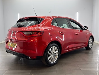 Used Renault Megane 2017 for sale - 78768612: Photo