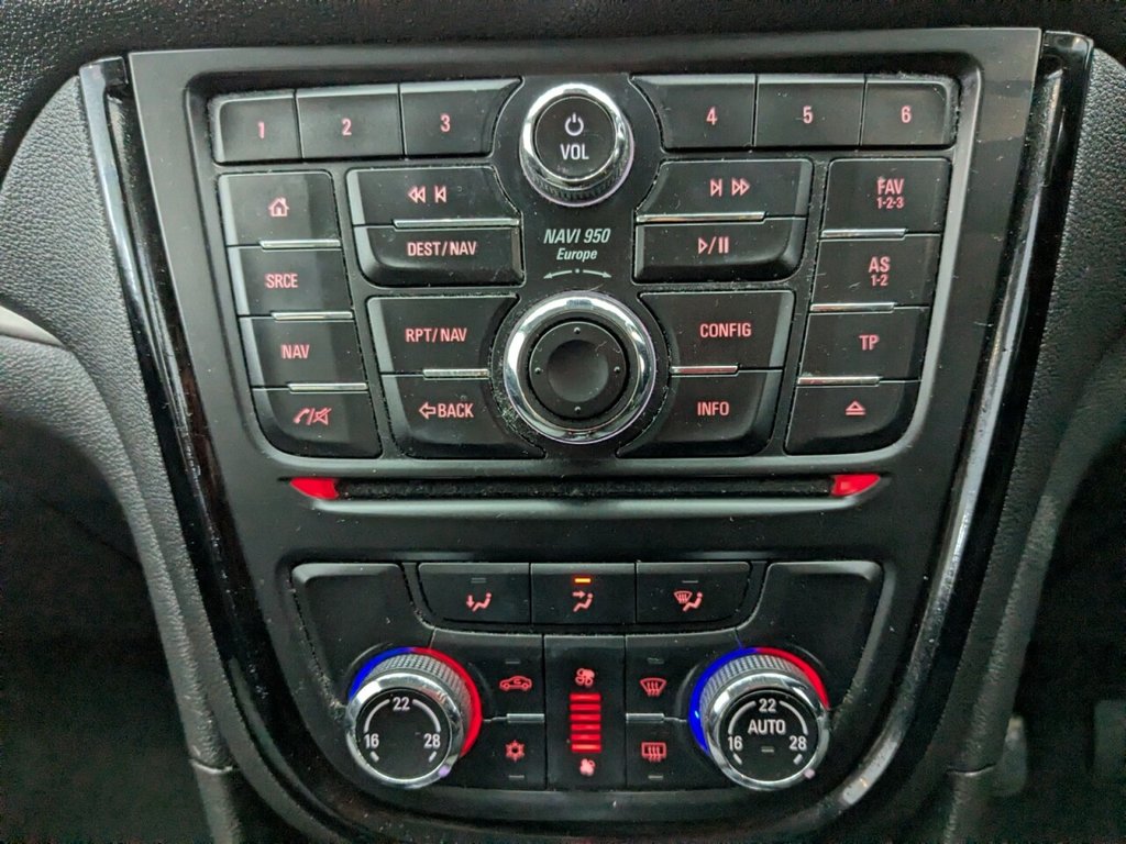 Used Vauxhall Mokka 2015 for sale - 77608742: Photo 21