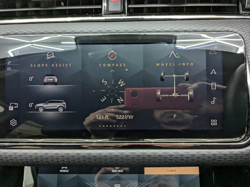 Used Land Rover Range Rover Evoque 2022 for sale - 77192900: Photo 31