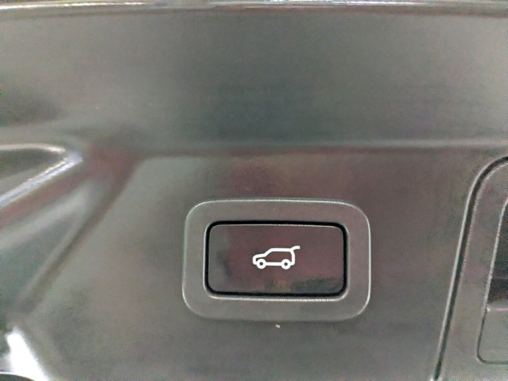 Used Land Rover Range Rover Velar 2017 for sale - 78002486: Photo 9