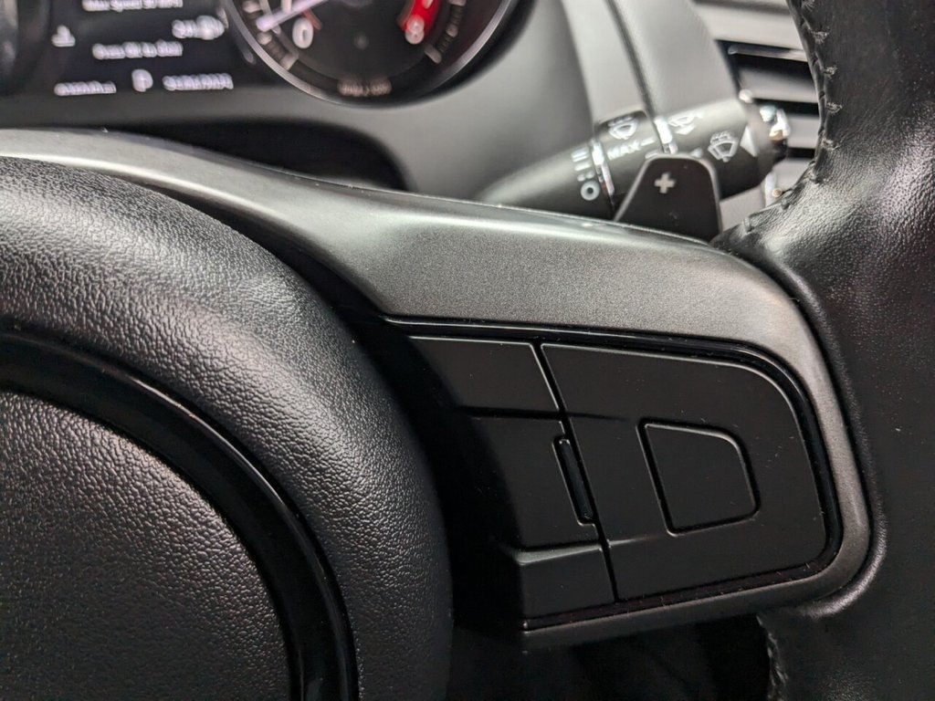 Used Jaguar F-Type 2017 for sale - 77192888: Photo 36