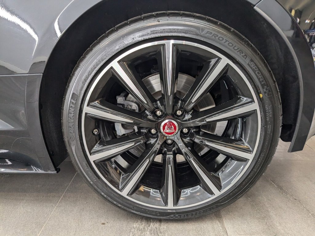 Used Jaguar F-Type 2017 for sale - 77192888: Photo 39