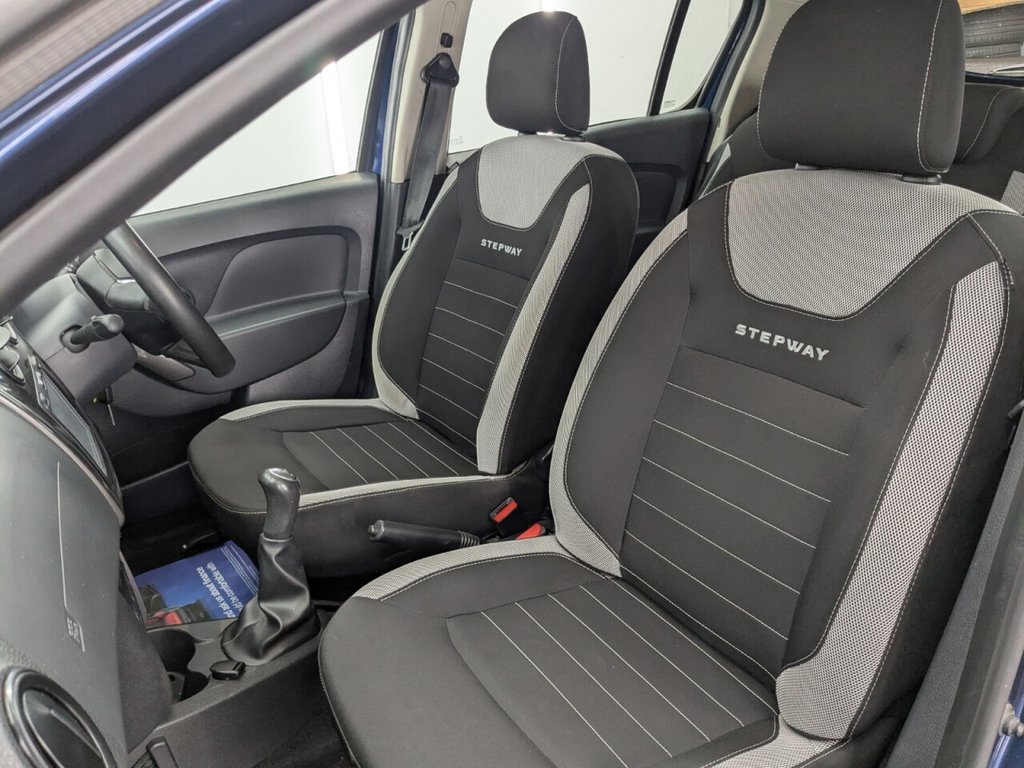 Used Dacia Sandero Stepway 2017 for sale - 78068541: Photo 13