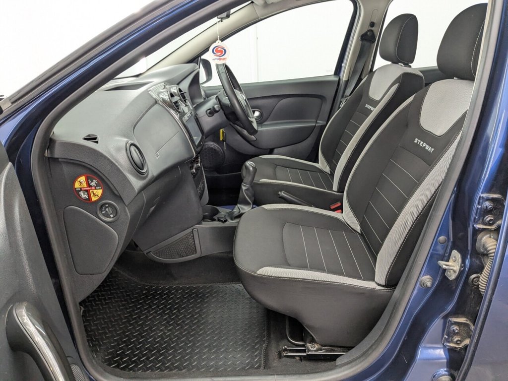 Used Dacia Sandero Stepway 2017 for sale - 78068541: Photo 14