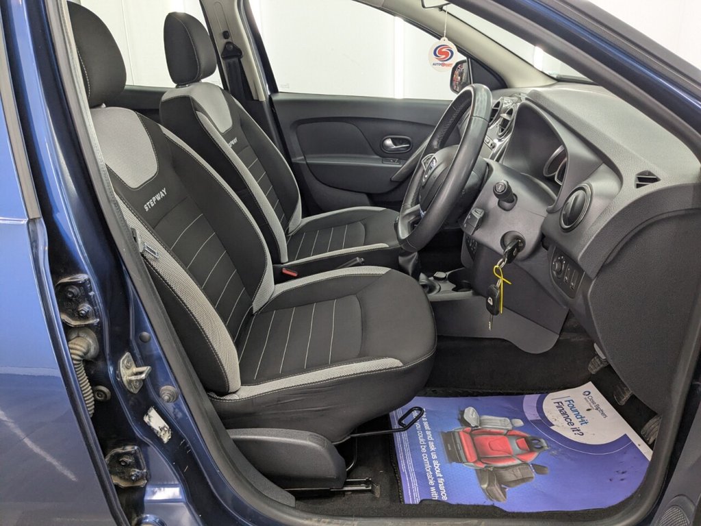 Used Dacia Sandero Stepway 2017 for sale - 78068541: Photo 20