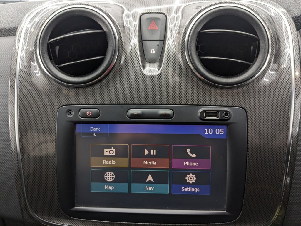 Used Dacia Sandero Stepway 2017 for sale - 78068541: Photo 23