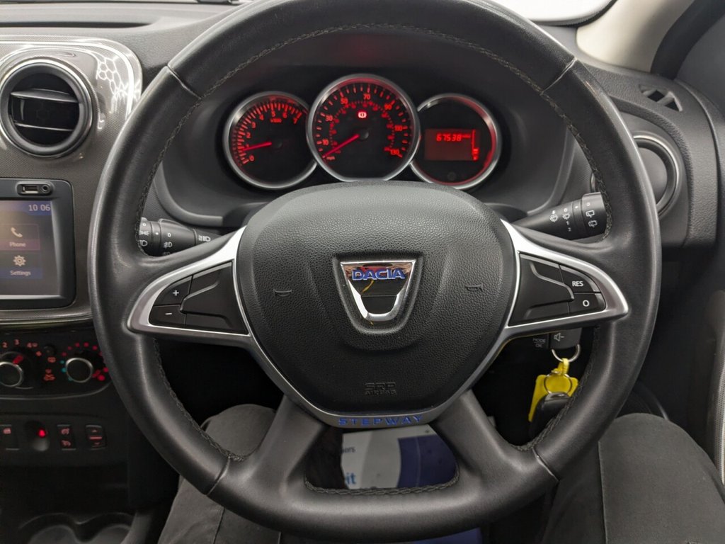 Used Dacia Sandero Stepway 2017 for sale - 78068541: Photo 31