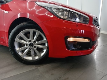 Used Kia Ceed 2017 for sale - 78818508: Photo