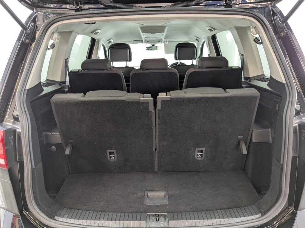 Used Volkswagen Touran 2018 for sale - 77966680: Photo 10