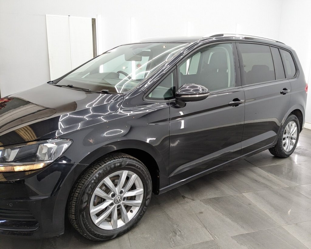 Used Volkswagen Touran 2018 for sale - 77966680: Photo 3