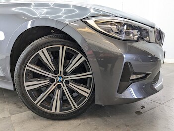Used BMW 3 Series 2019 for sale - 78181532: Photo