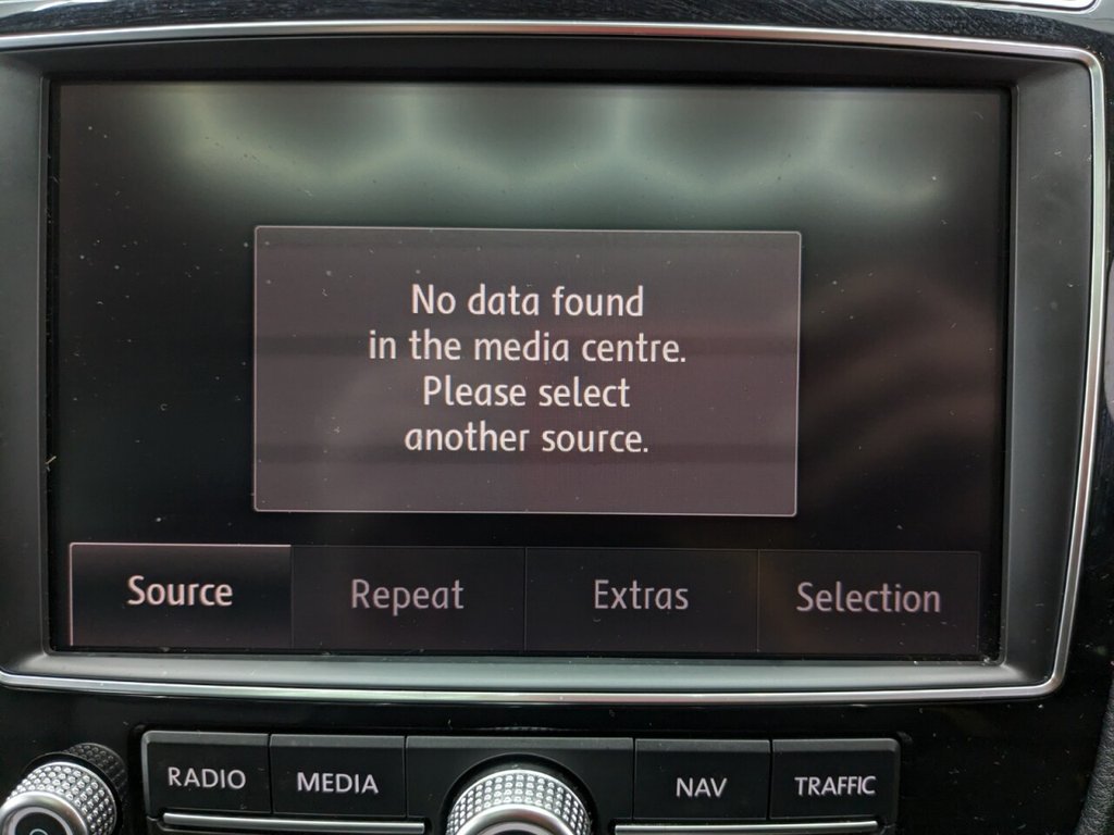 Used Volkswagen Touareg 2015 for sale - 77654548: Photo 29