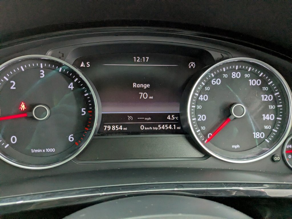 Used Volkswagen Touareg 2015 for sale - 77654548: Photo 40