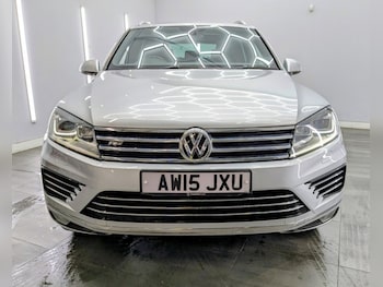 Used Volkswagen Touareg 2015 for sale - 77654548: Photo