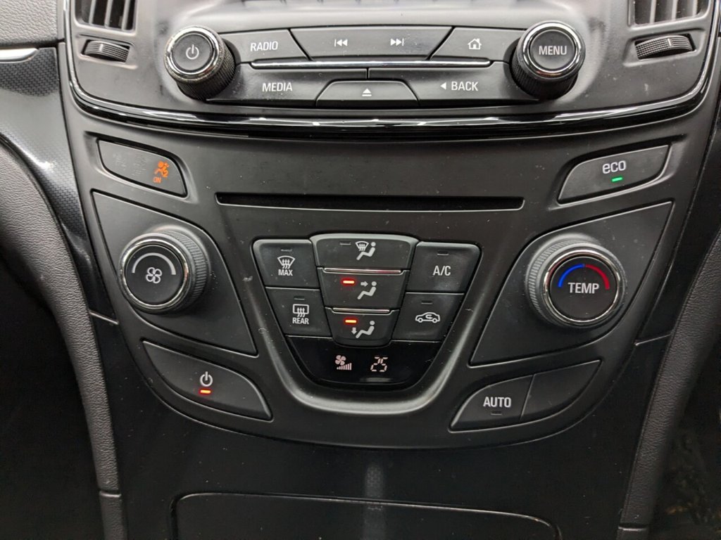 Used Vauxhall Insignia 2015 for sale - 77470608: Photo 22