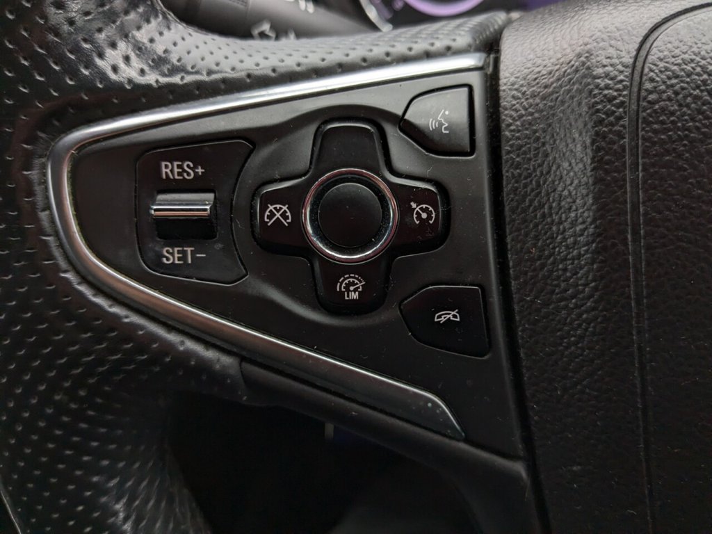 Used Vauxhall Insignia 2015 for sale - 77470608: Photo 31