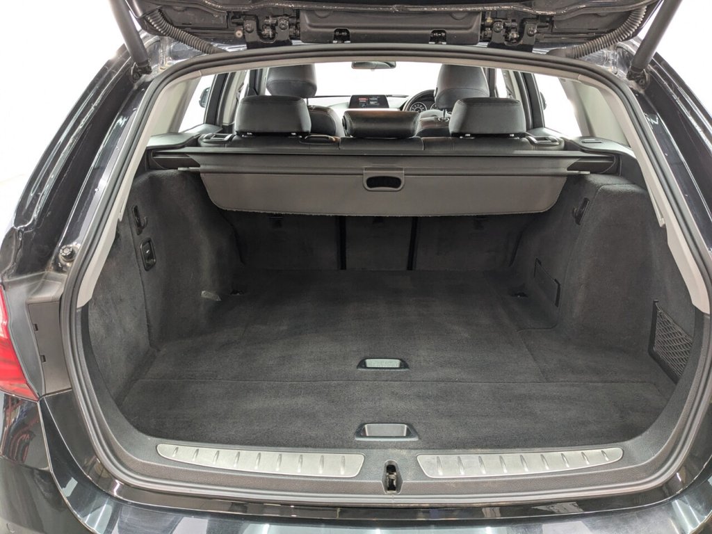 Used BMW 3 Series 2019 for sale - 77192912: Photo 11