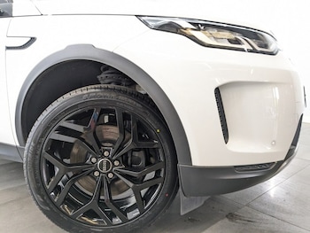Used Land Rover Discovery Sport 2022 for sale - 78525328: Photo