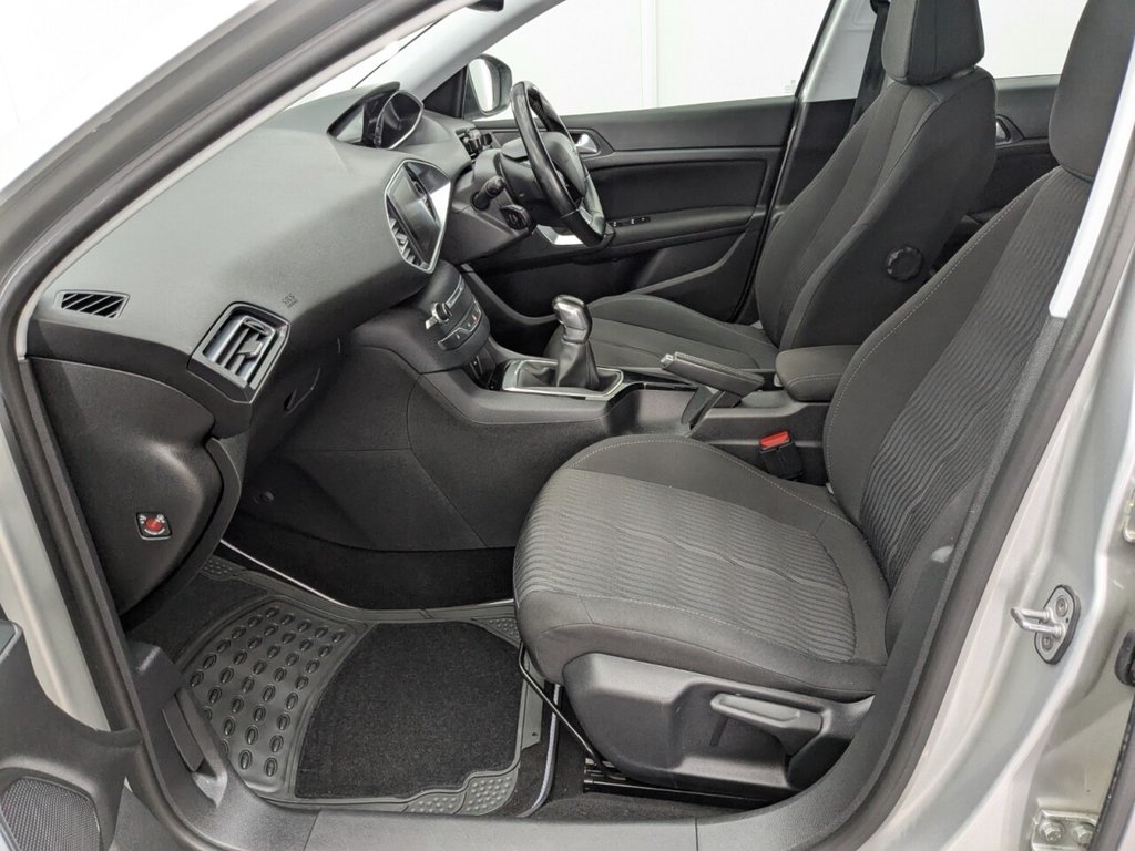 Used Peugeot 308 2016 for sale - 77192895: Photo 14