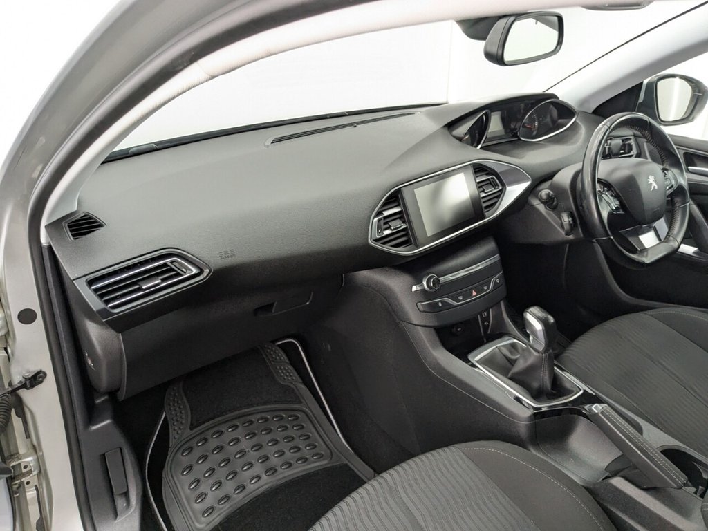 Used Peugeot 308 2016 for sale - 77192895: Photo 15