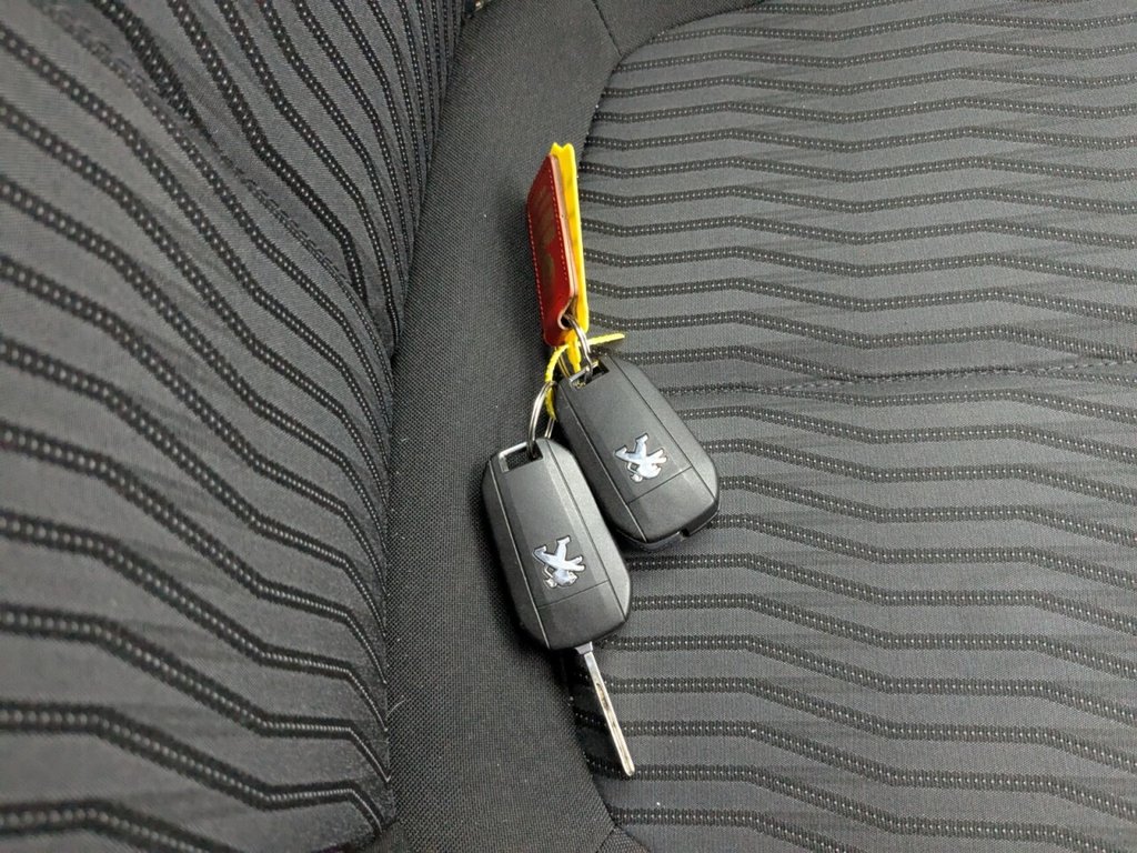 Used Peugeot 308 2016 for sale - 77192895: Photo 35