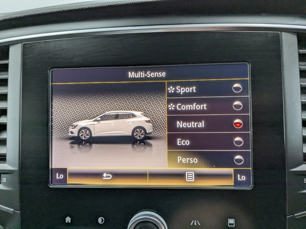 Used Renault Megane 2017 for sale - 77192907: Photo 42