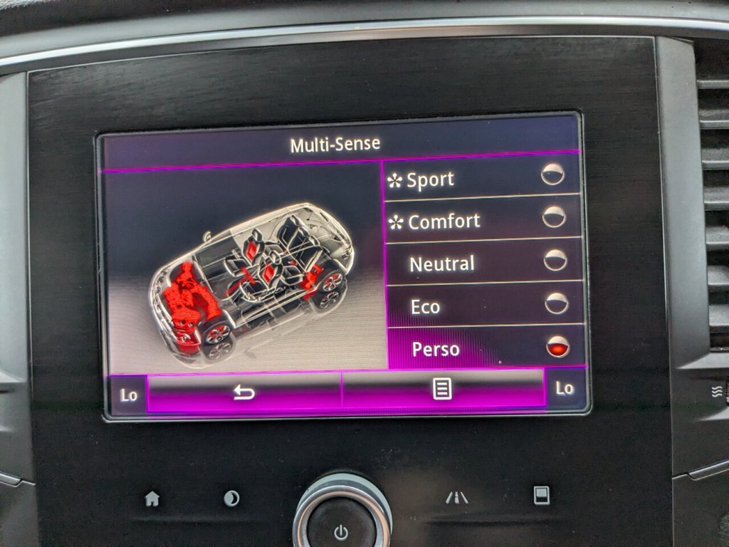 Used Renault Megane 2017 for sale - 77192907: Photo 44