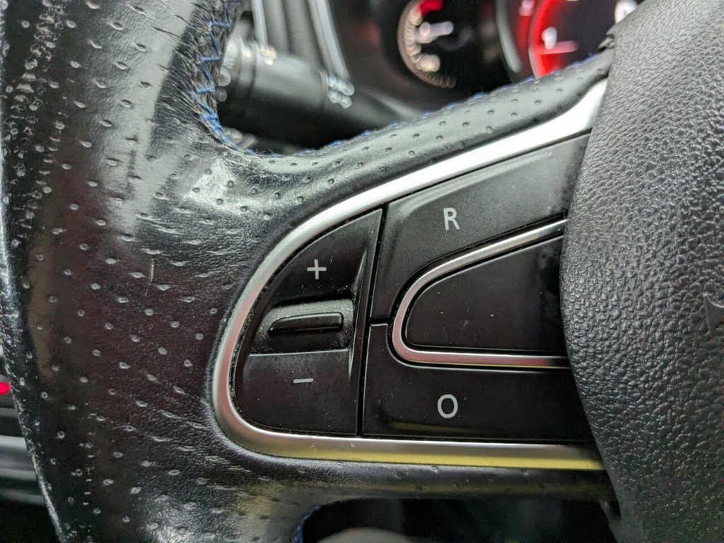 Used Renault Megane 2017 for sale - 77192907: Photo 47