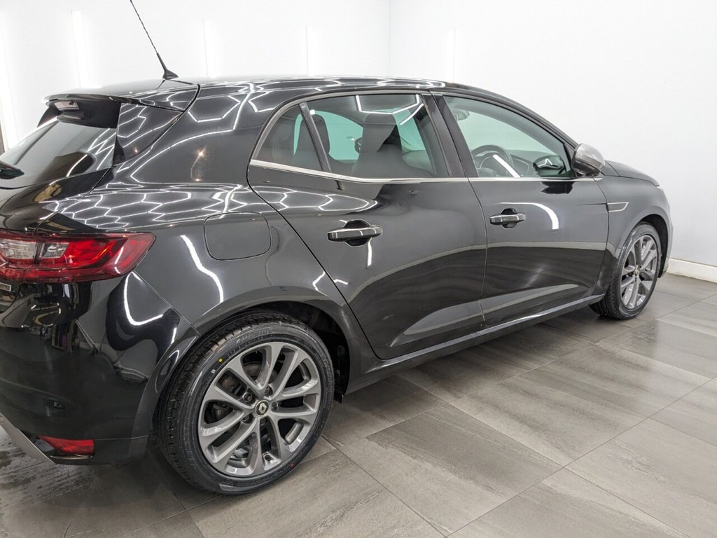 Used Renault Megane 2017 for sale - 77192907: Photo 6