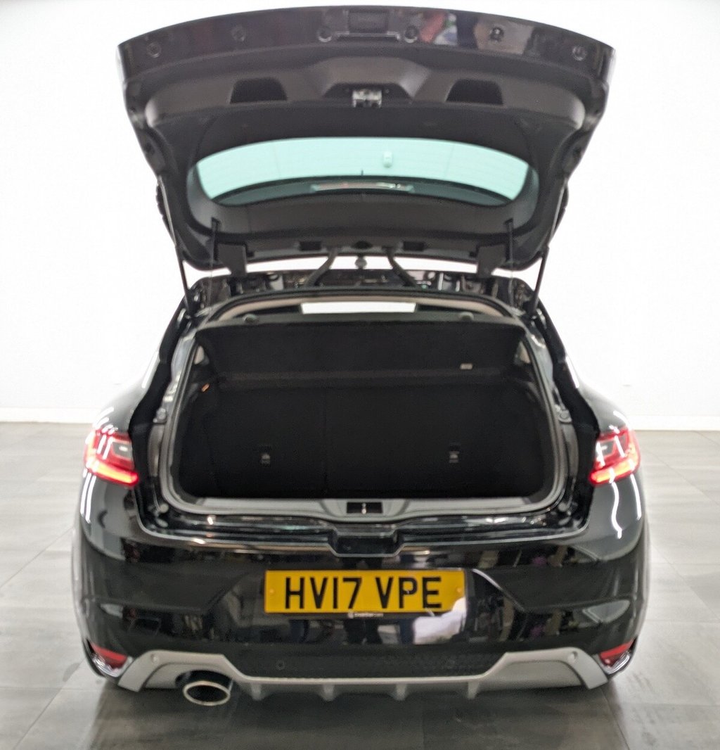 Used Renault Megane 2017 for sale - 77192907: Photo 9