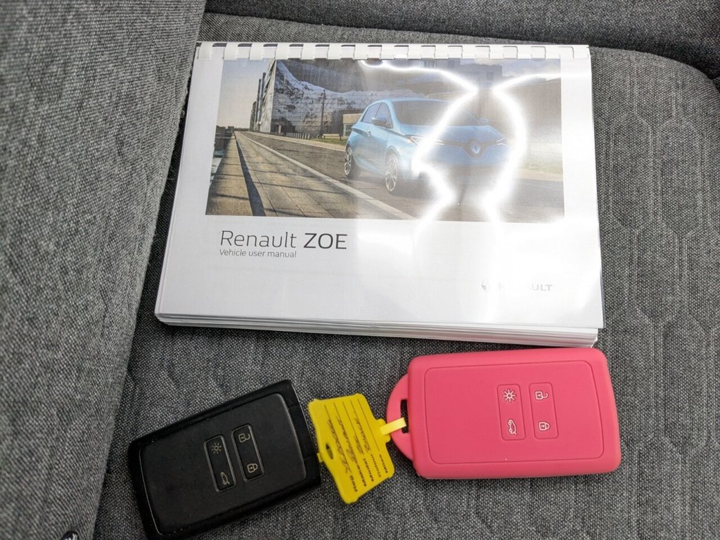 Used Renault Zoe 2020 for sale - 77421980: Photo 41