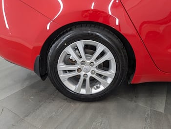 Used Kia Ceed 2015 for sale - 79642860: Photo