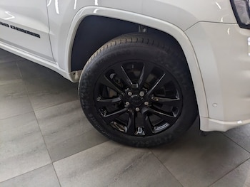 Used Jeep Grand Cherokee 2018 for sale - 79370410: Photo