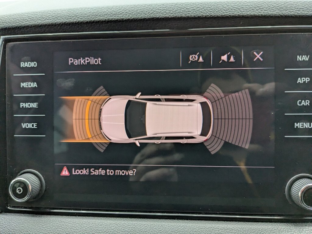 Used Skoda Karoq 2018 for sale - 77192908: Photo 33