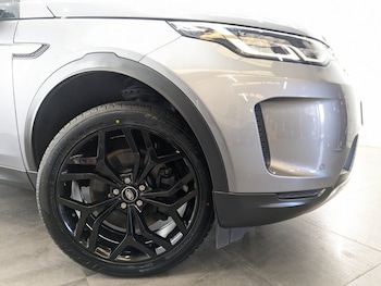 Used Land Rover Discovery Sport 2022 for sale - 78181648: Photo