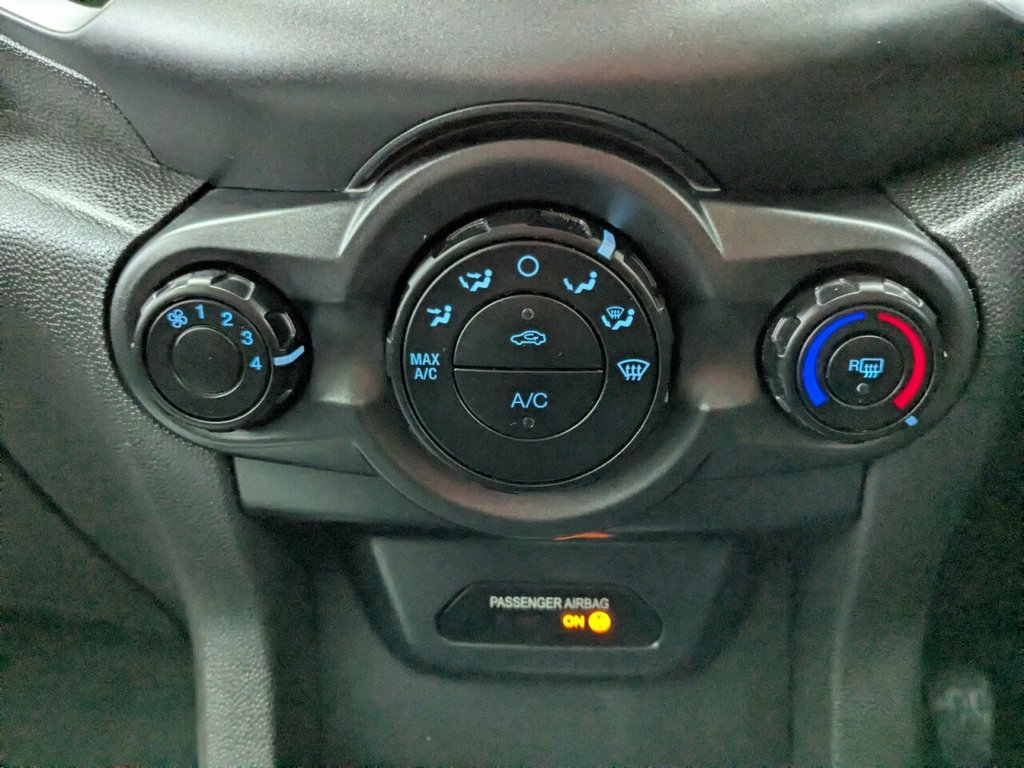 Used Ford Ecosport 2015 for sale - 77464034: Photo 21