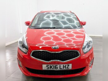 Used Kia Carens 2016 for sale - 77192927: Photo