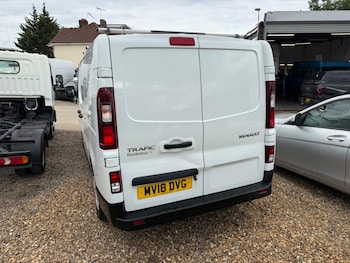 Used Renault Trafic 2018 for sale - 76592783: Photo