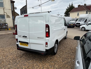 Used Renault Trafic 2018 for sale - 76592783: Photo