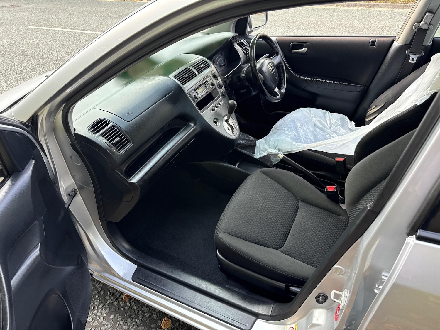 Used Honda Civic 2003 for sale - 75741510: Photo 8
