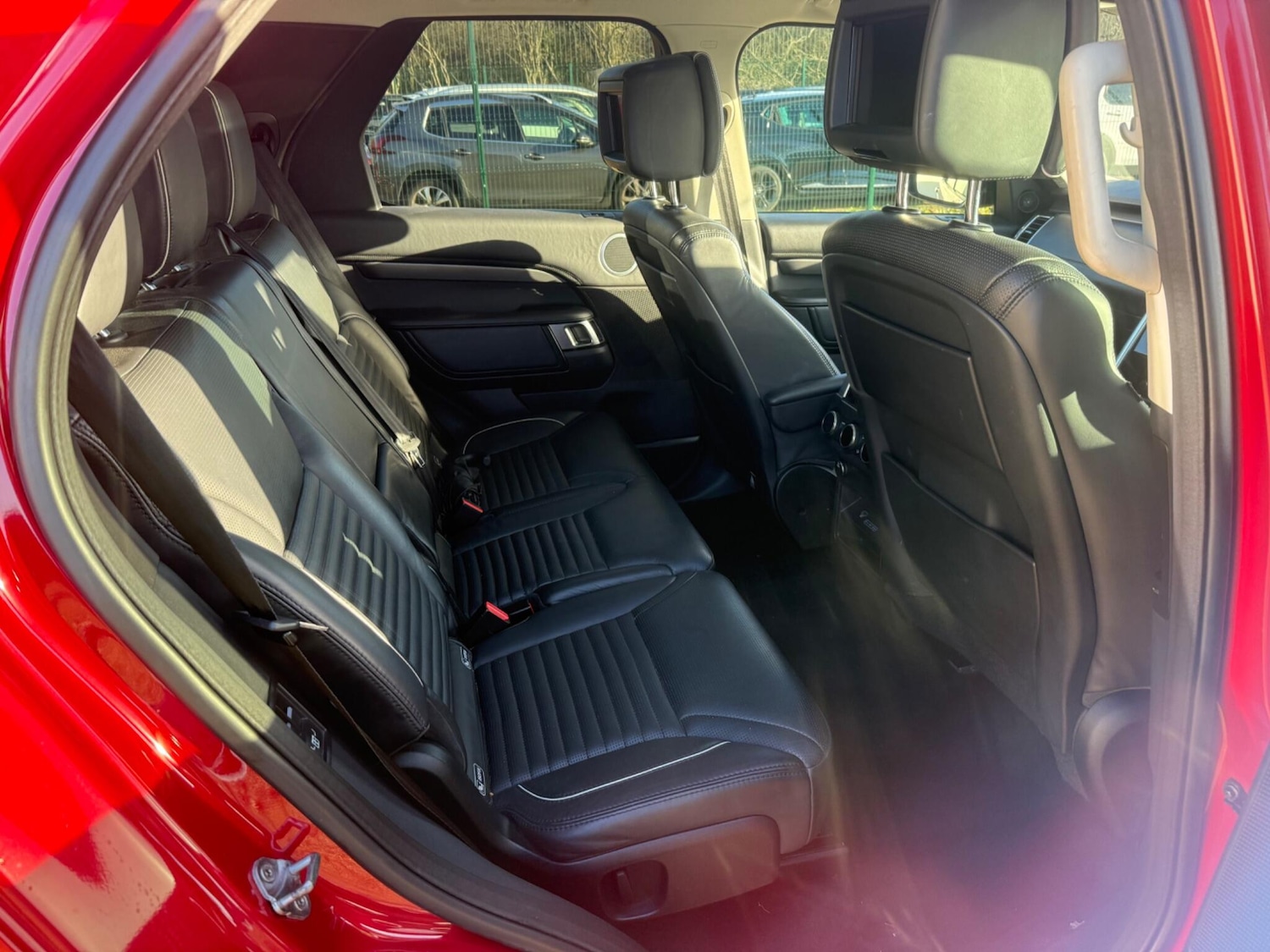 Used Land Rover Discovery 2017 for sale - 76976363: Photo 9