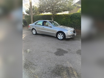 Used Mercedes-Benz E Class 2008 for sale - 76425755: Photo