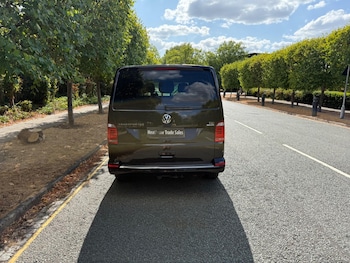 Used Volkswagen Transporter Shuttle 2016 for sale - 79609692: Photo