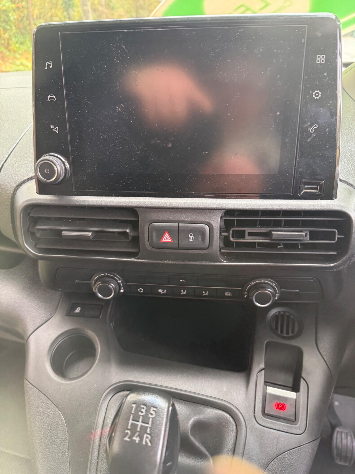 Used Peugeot Partner 2019 for sale - 76989642: Photo 11