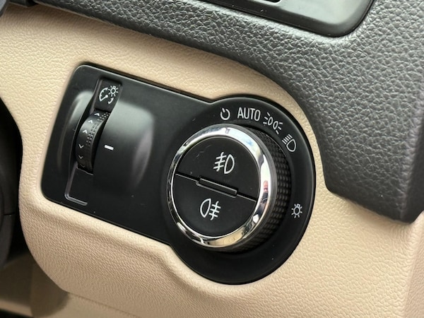 Used Vauxhall Insignia 2014 for sale - 73756242: Photo 32