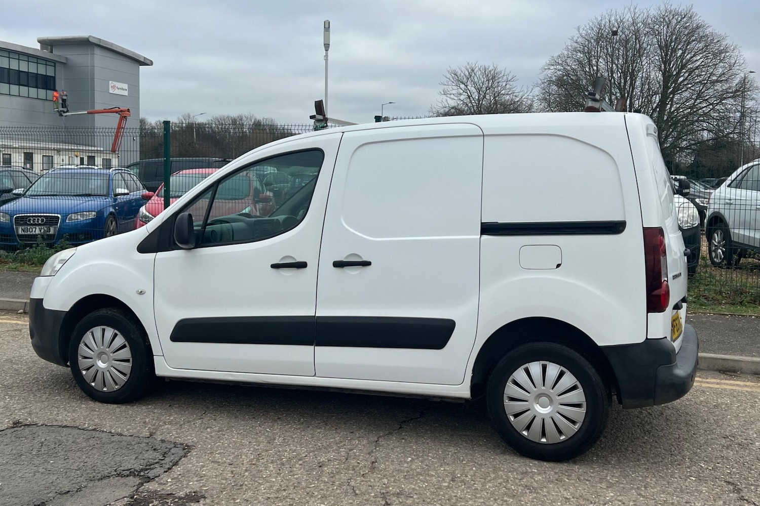 Used Peugeot Partner 2013 for sale - 76645947: Photo 5