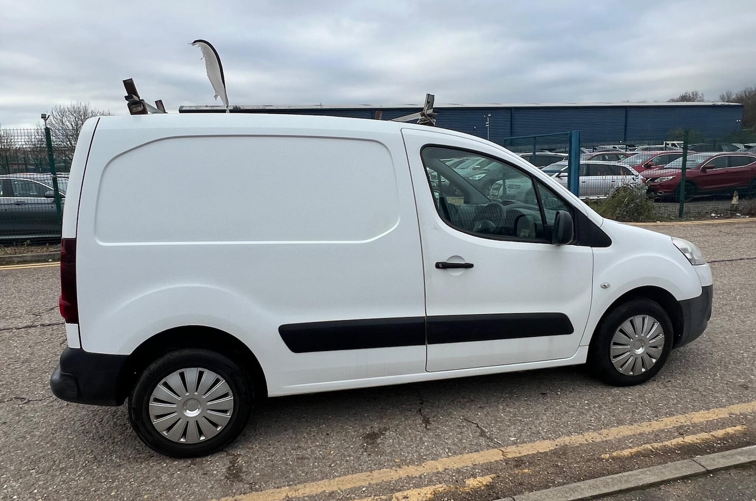 Used Peugeot Partner 2013 for sale - 76645947: Photo 8