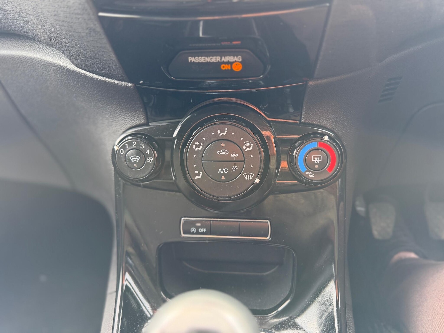 Used Ford Fiesta 2015 for sale - 76317907: Photo 11